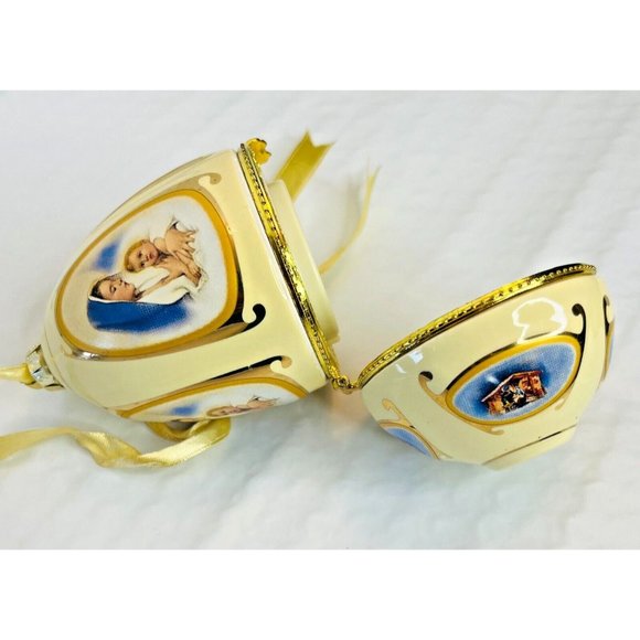 Mr Christmas Valerie Parr Hill Ivory Porcelain Musical Egg Christmas Tree Orname - Picture 6 of 15